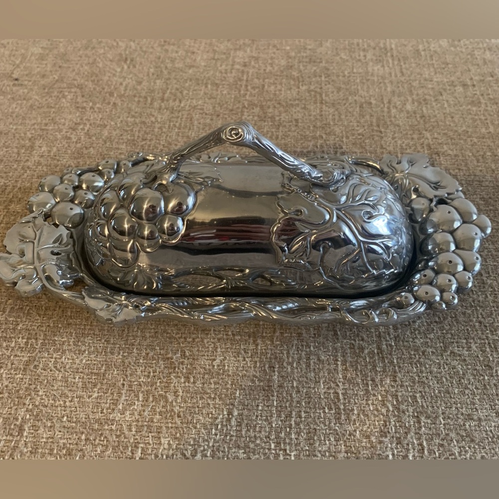 Arthur Court Vintage Grape Vine Covered Butter Dish 2001